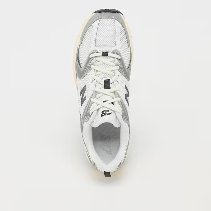New Balance 530 Weiß / Silber