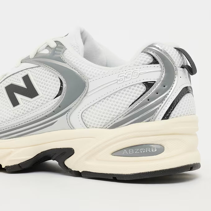 New Balance 530 Weiß / Silber