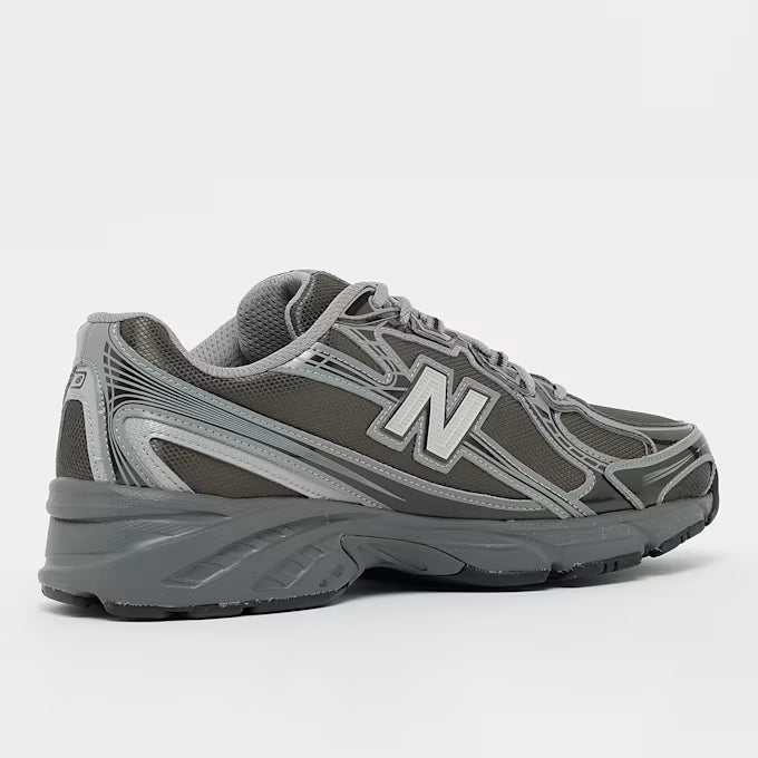 New Balance 740 Grau