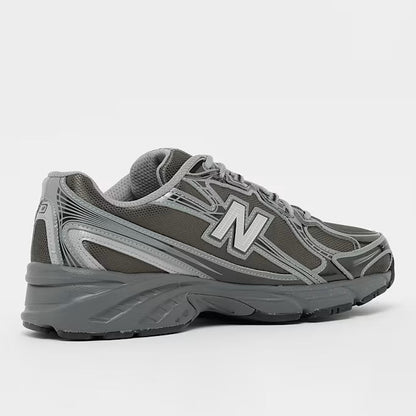 New Balance 740 Grau