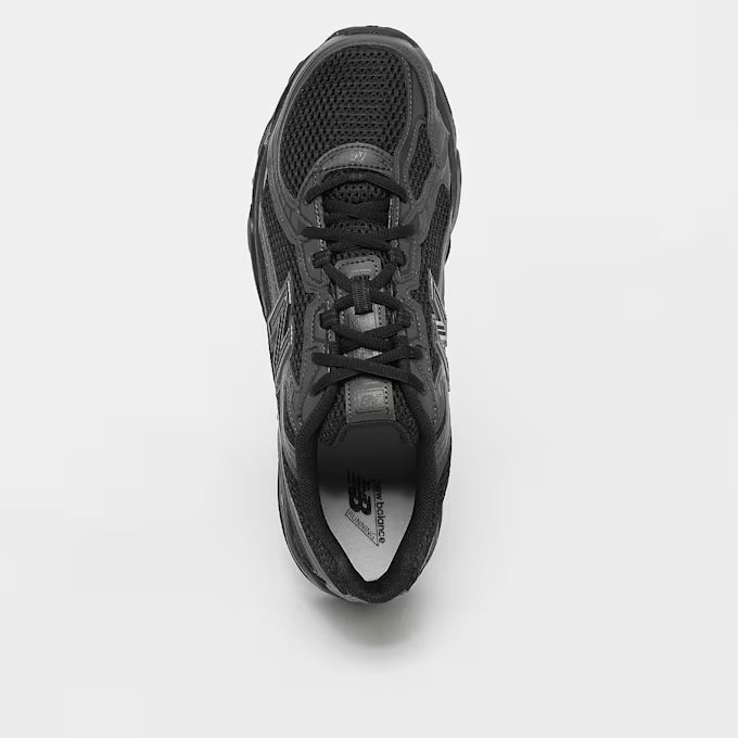 New Balance 740 schwarz