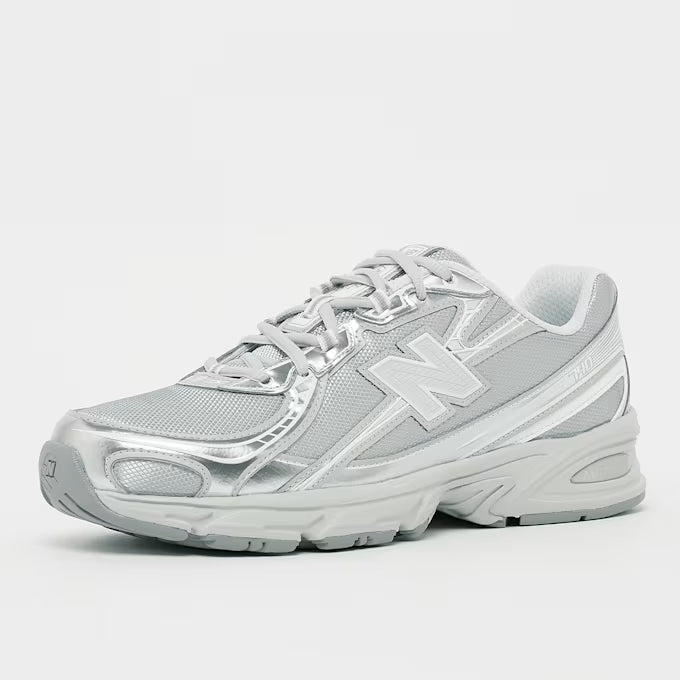 New Balance 740 Silber