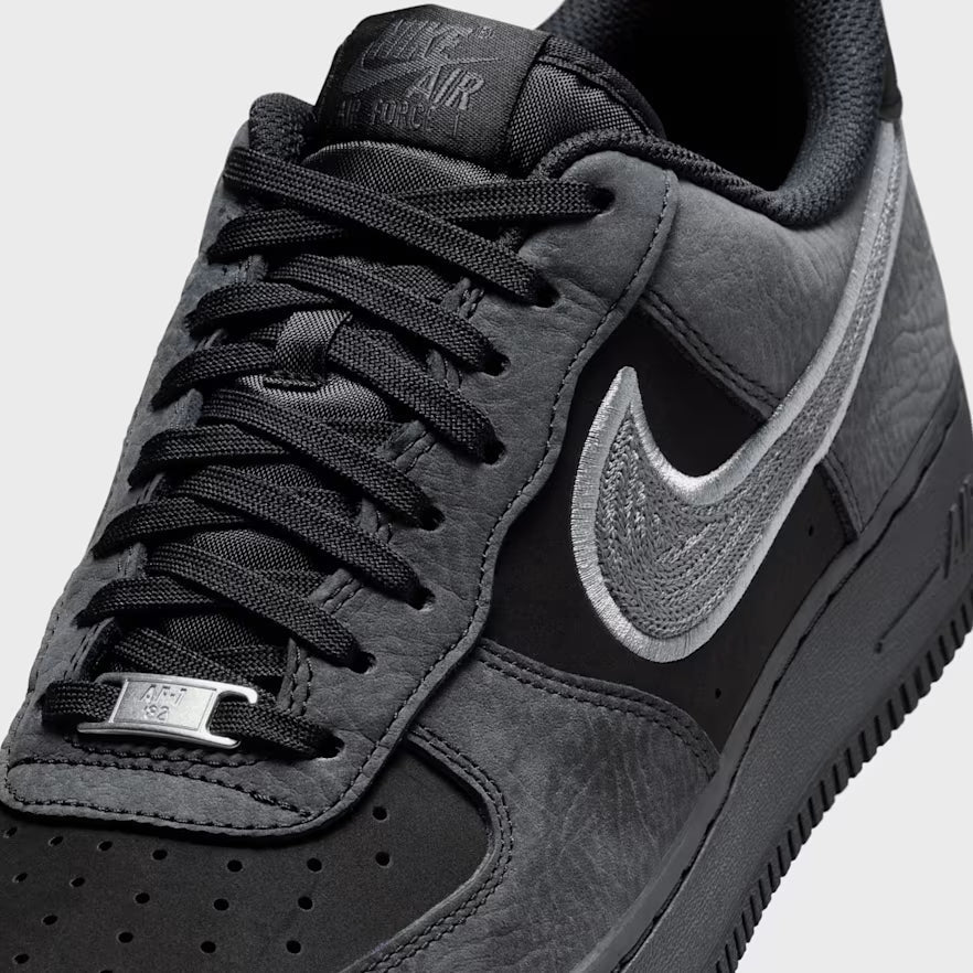 Nike Air Force 1 ’07 LV8 Herren Schwarz
