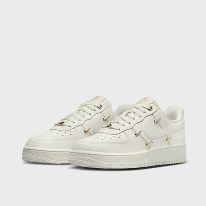 Nike Air Force 1 ’07 LX Damen Beige