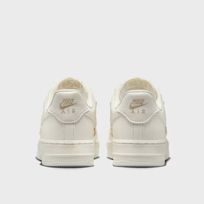 Nike Air Force 1 ’07 LX Damen Beige
