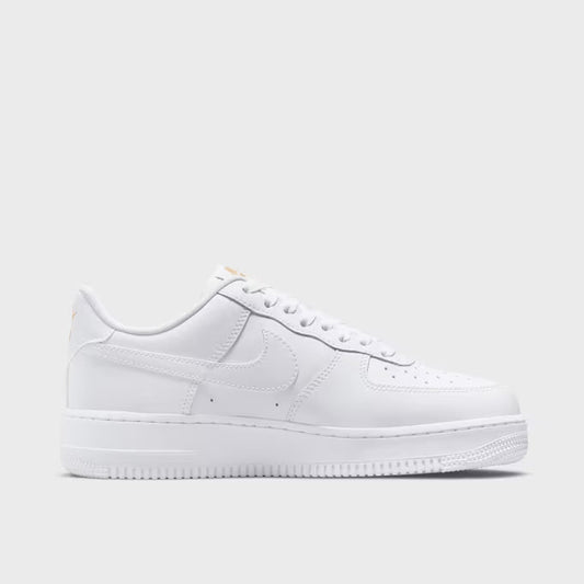 Nike Air Force 1 ’07 LX Damen Weiß